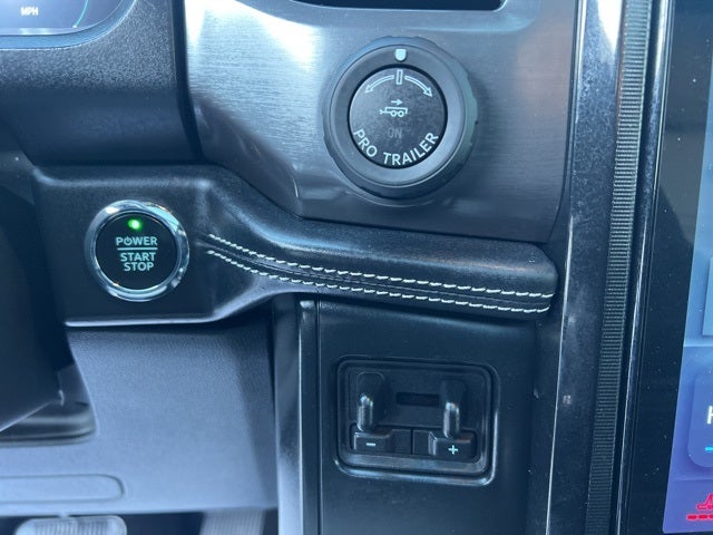 2022 Ford F-150 Lightning Platinum