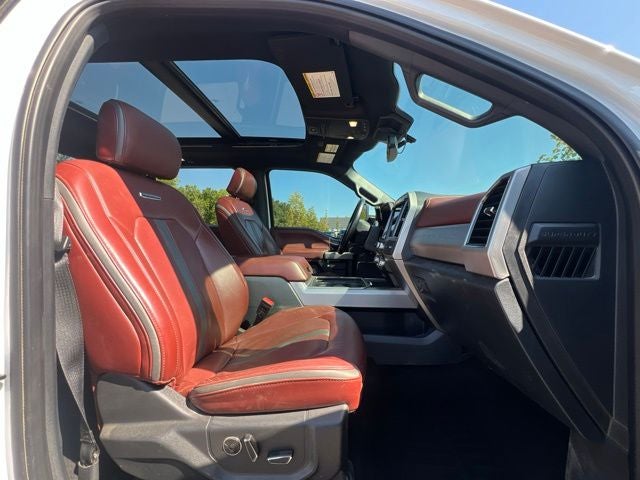 2022 Ford F-350SD Platinum