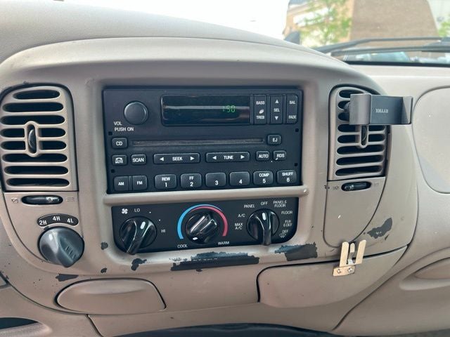2002 Ford F-150 XLT