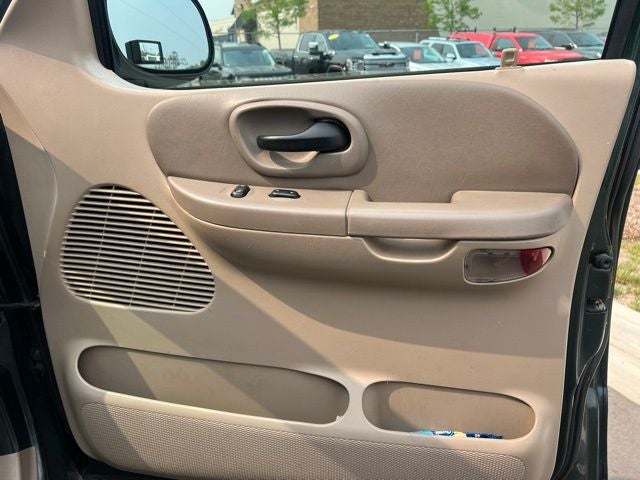 2002 Ford F-150 XLT