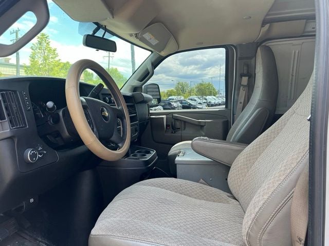 2017 Chevrolet Express 2500 Work Van Cargo