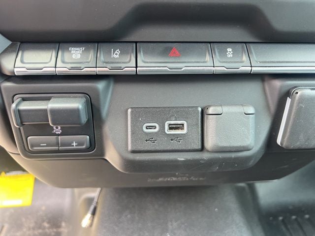 2025 GMC Sierra 3500HD Pro