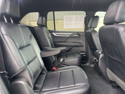 2024 GMC Acadia Elevation