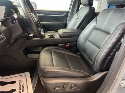 2024 GMC Acadia Elevation