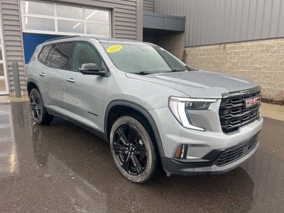 2024 GMC Acadia Elevation