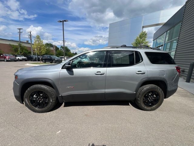 2023 GMC Acadia AT4