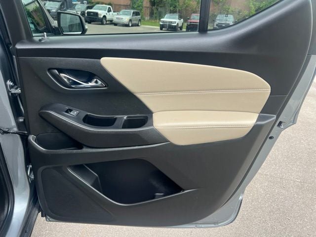 2023 Chevrolet Traverse LT Cloth w/2FL