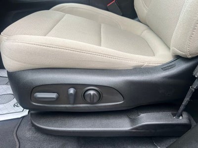 2023 Chevrolet Traverse LT Cloth w/2FL