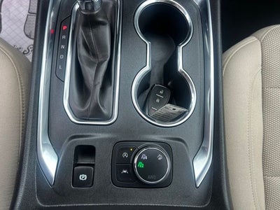 2023 Chevrolet Traverse LT Cloth w/2FL
