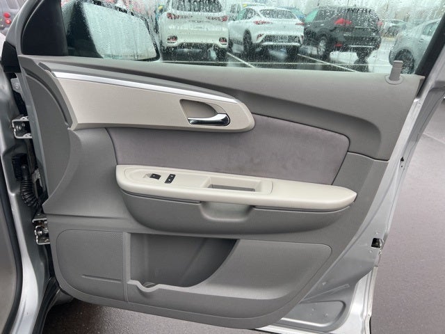 2011 Chevrolet Traverse LS