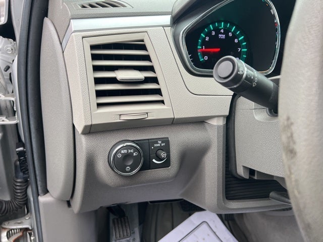 2011 Chevrolet Traverse LS