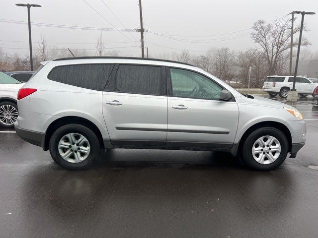 2011 Chevrolet Traverse LS
