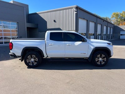 2024 GMC Canyon AT4
