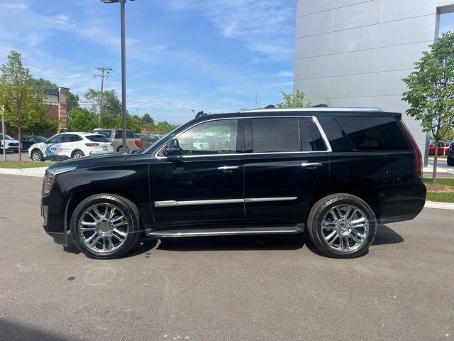 2020 Cadillac Escalade Luxury