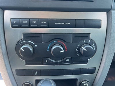 2005 Jeep Grand Cherokee Laredo
