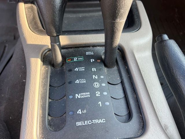 2000 Jeep Grand Cherokee Laredo
