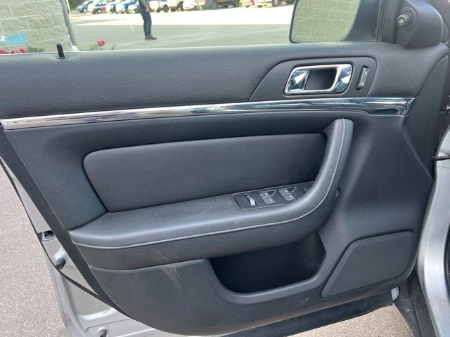 2012 Lincoln MKS Base