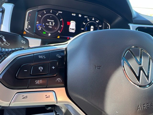 2023 Volkswagen Atlas Cross Sport 3.6L V6 SEL R-Line