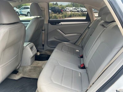 2013 Volkswagen Passat TDI SEL Premium