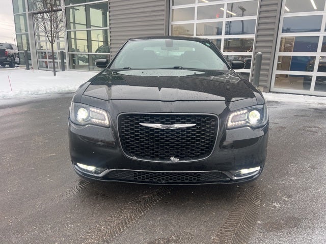2018 Chrysler 300 S