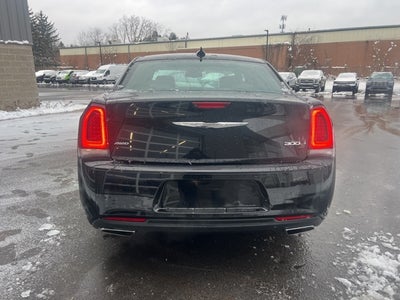 2018 Chrysler 300 S
