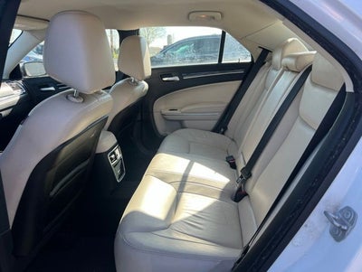 2016 Chrysler 300 Limited
