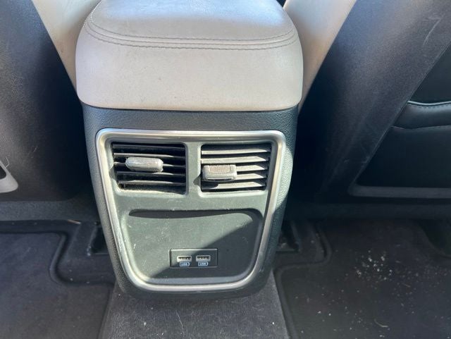 2016 Chrysler 300 Limited