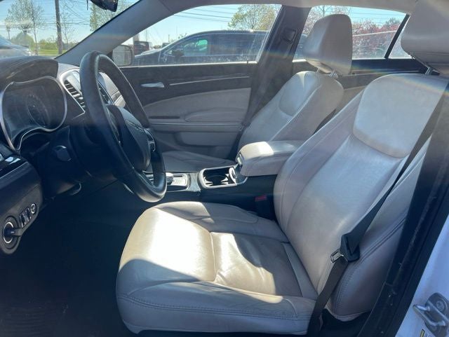 2016 Chrysler 300 Limited