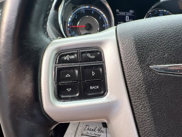 2016 Chrysler Town & Country Touring-L