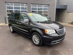 2016 Chrysler Town & Country Touring-L