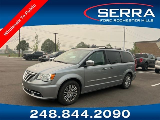 2015 Chrysler Town & Country Touring-L