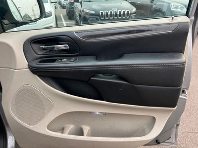 2015 Chrysler Town & Country Touring-L