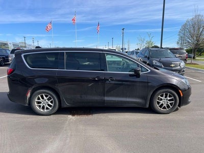 2018 Chrysler Pacifica LX