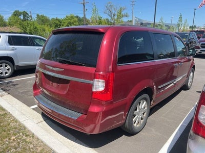 2012 Chrysler Town & Country Touring-L