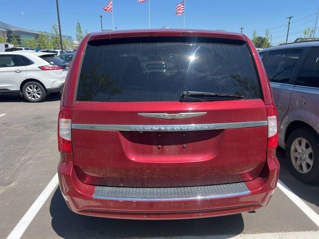 2012 Chrysler Town & Country Touring-L