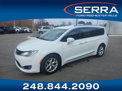 2017 Chrysler Pacifica Touring L Plus