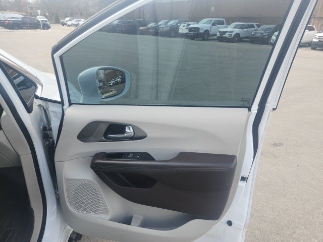 2017 Chrysler Pacifica Touring L Plus