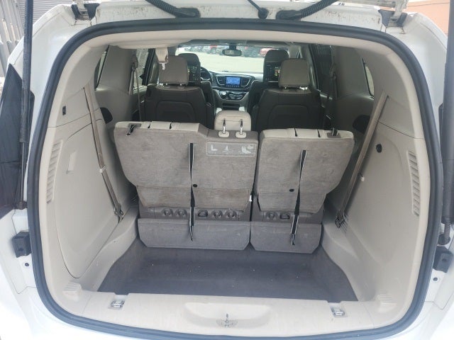 2017 Chrysler Pacifica Touring L Plus