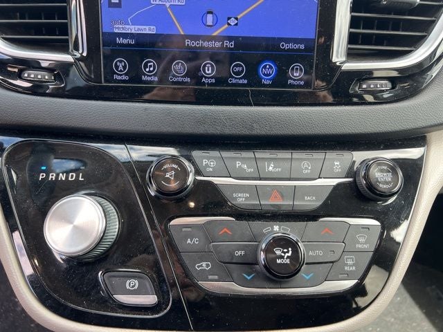2017 Chrysler Pacifica Touring L Plus