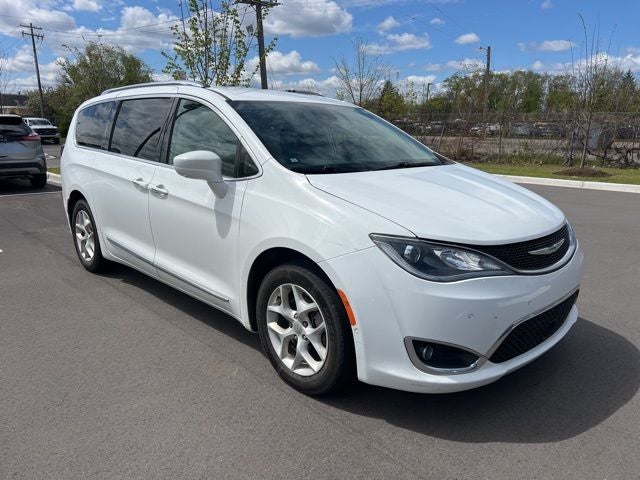2017 Chrysler Pacifica Touring L Plus
