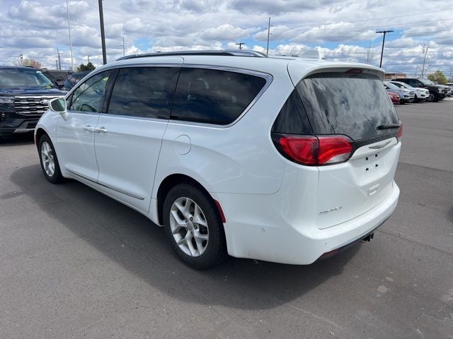 2017 Chrysler Pacifica Touring L Plus