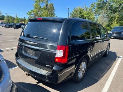 2013 Chrysler Town & Country Limited