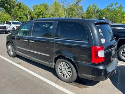 2013 Chrysler Town & Country Limited