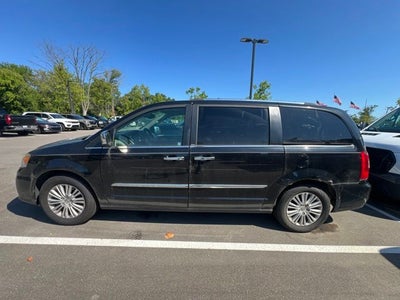 2013 Chrysler Town & Country Limited