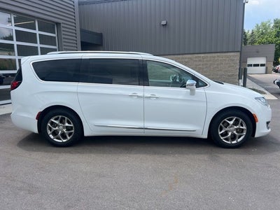 2019 Chrysler Pacifica Limited