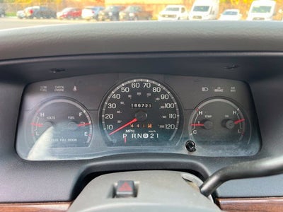 2003 Ford Crown Victoria Standard