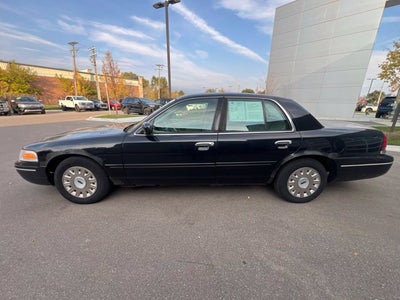 2003 Ford Crown Victoria Standard