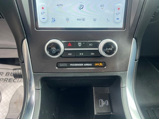 2021 Ford Edge Titanium