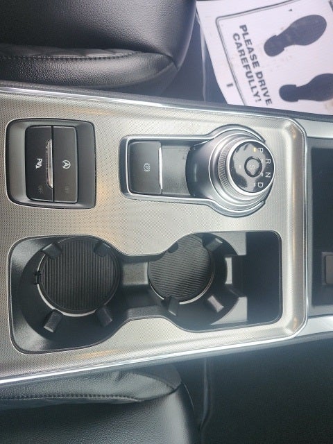 2023 Ford Edge Titanium