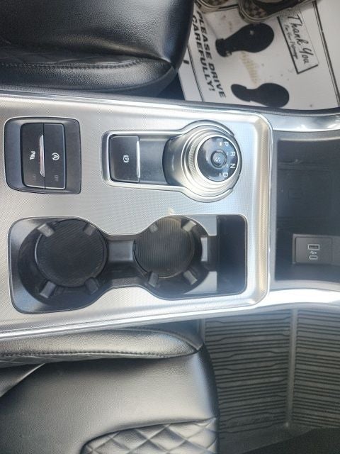 2023 Ford Edge Titanium